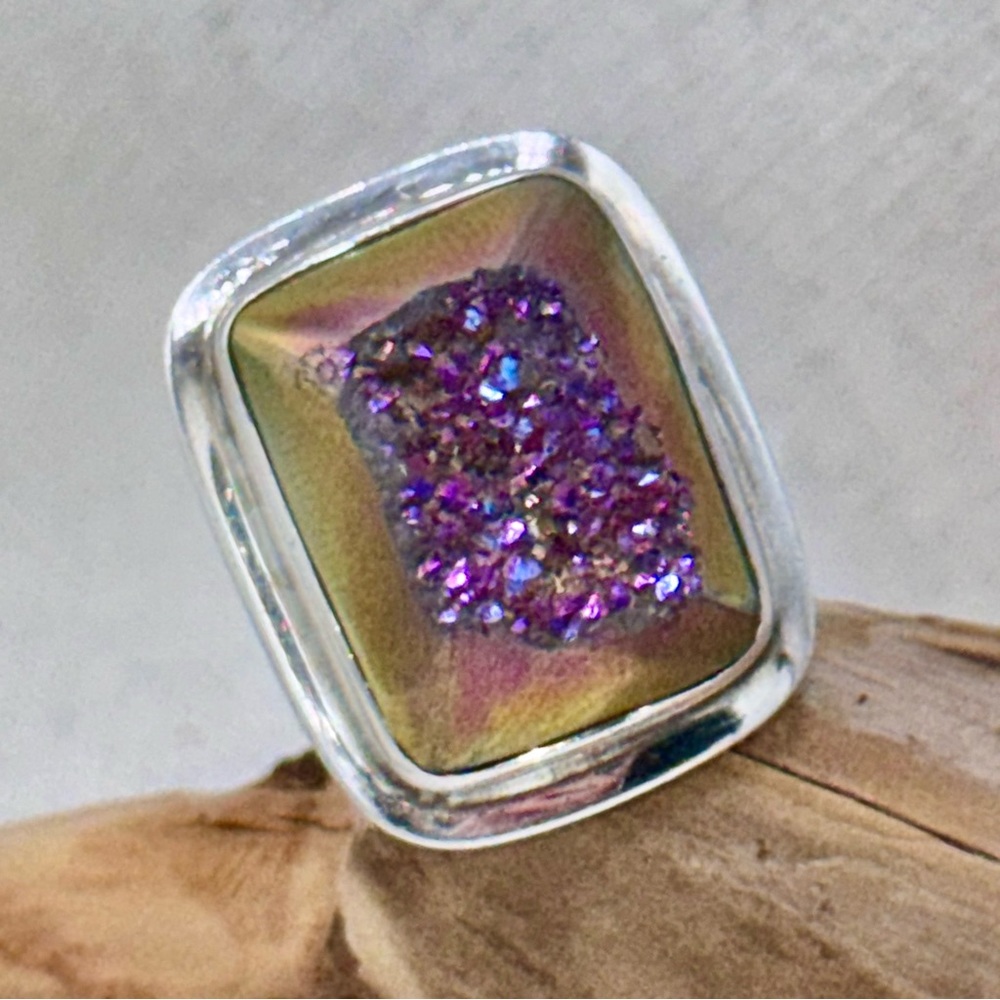 Druzy Golden Quarts Rainbow Titanium Ring